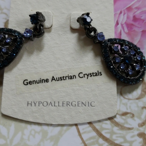Fashion Jewelry. Gorgeous blue gem earrings - Picture 3 of 6